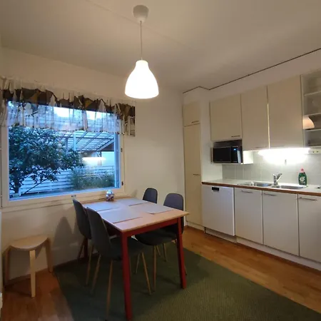 아파트 88m2, 2 Bedroom With Free Parking *
