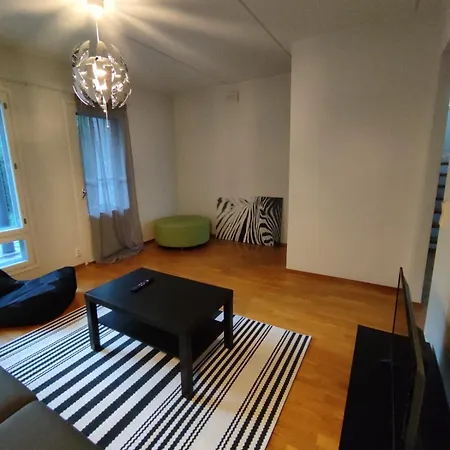 아파트 88m2, 2 Bedroom With Free Parking *